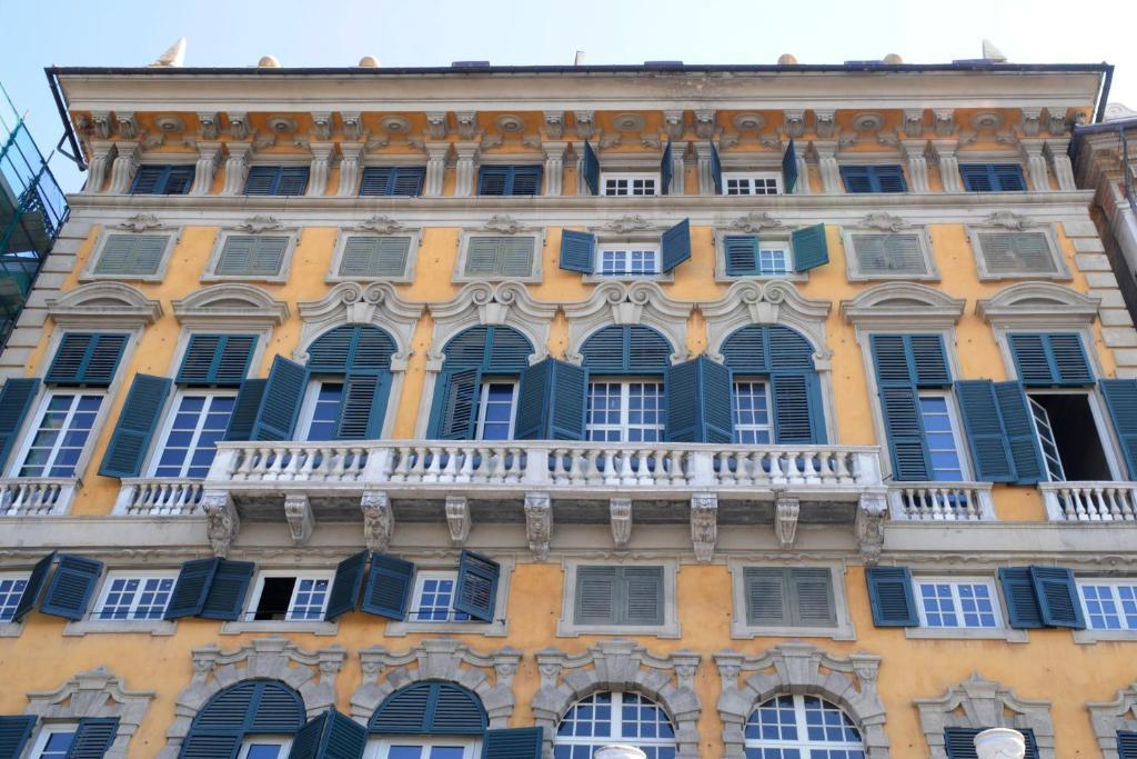 La Superba Rooms&Breakfast Genoa Bagian luar foto