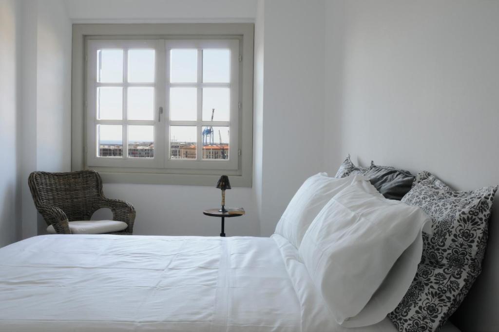 La Superba Rooms&Breakfast Genoa Ruang foto