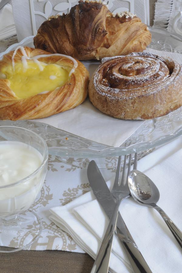 La Superba Rooms&Breakfast Genoa Bagian luar foto