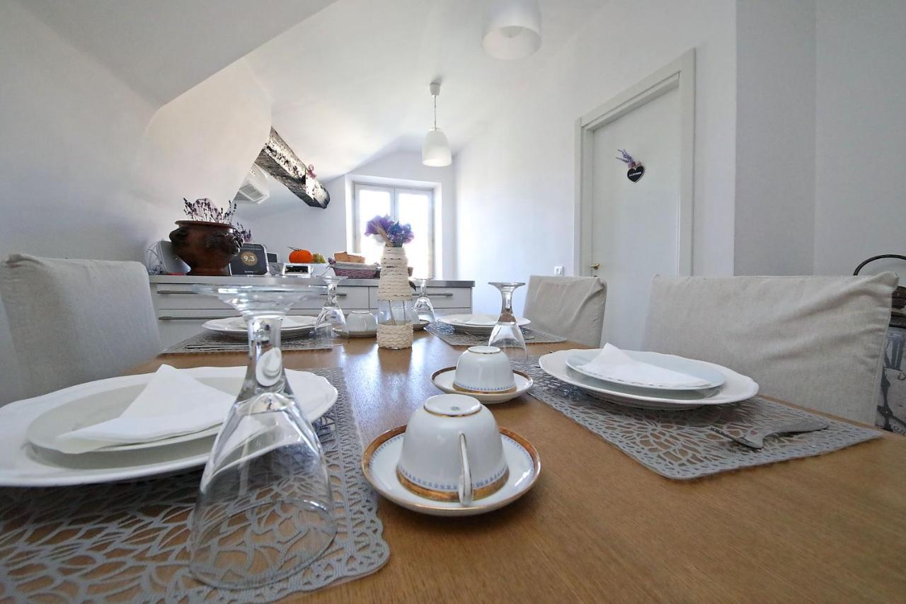 La Superba Rooms&Breakfast Genoa Bagian luar foto